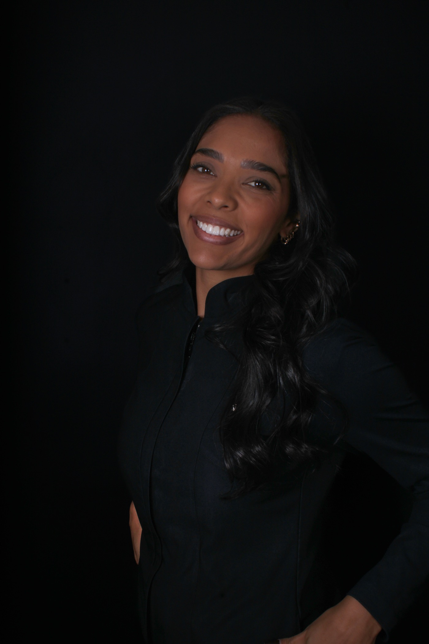 Dra. Monique Porto - Estúdio Oral